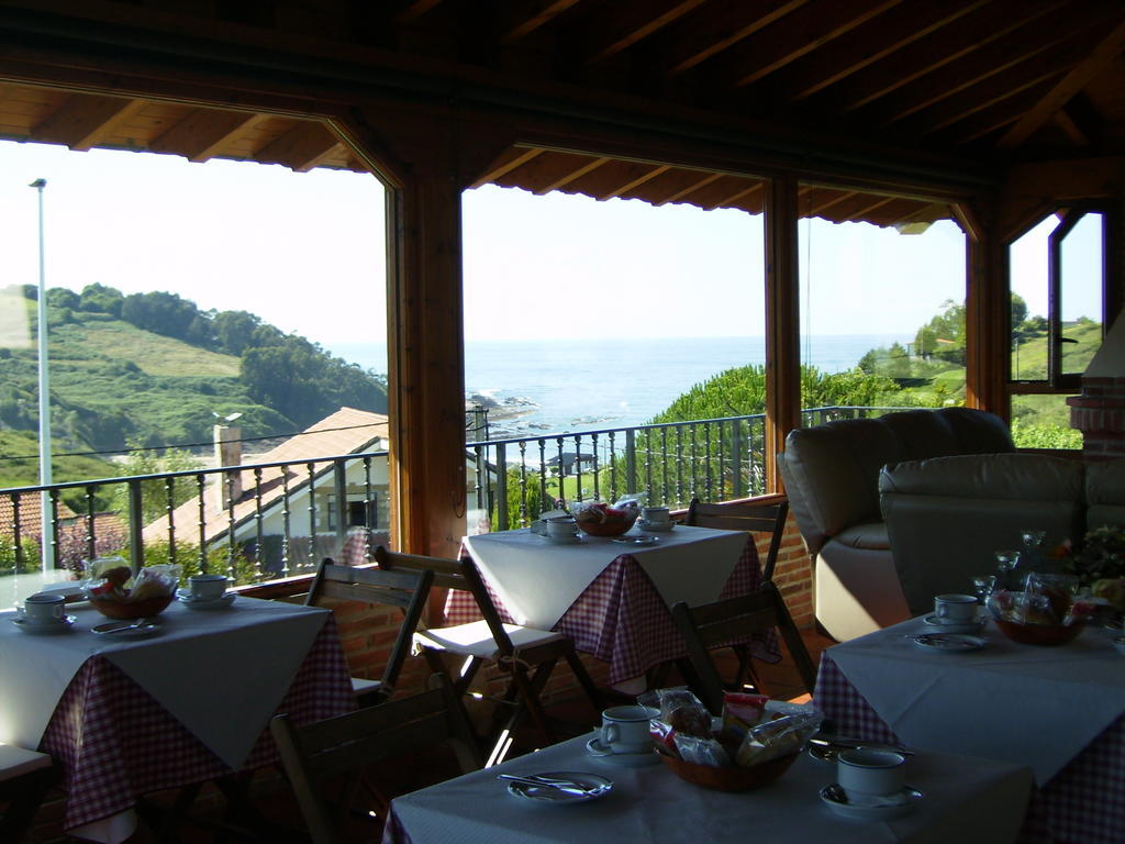 Pension Bella Vista Cobreces Exterior photo