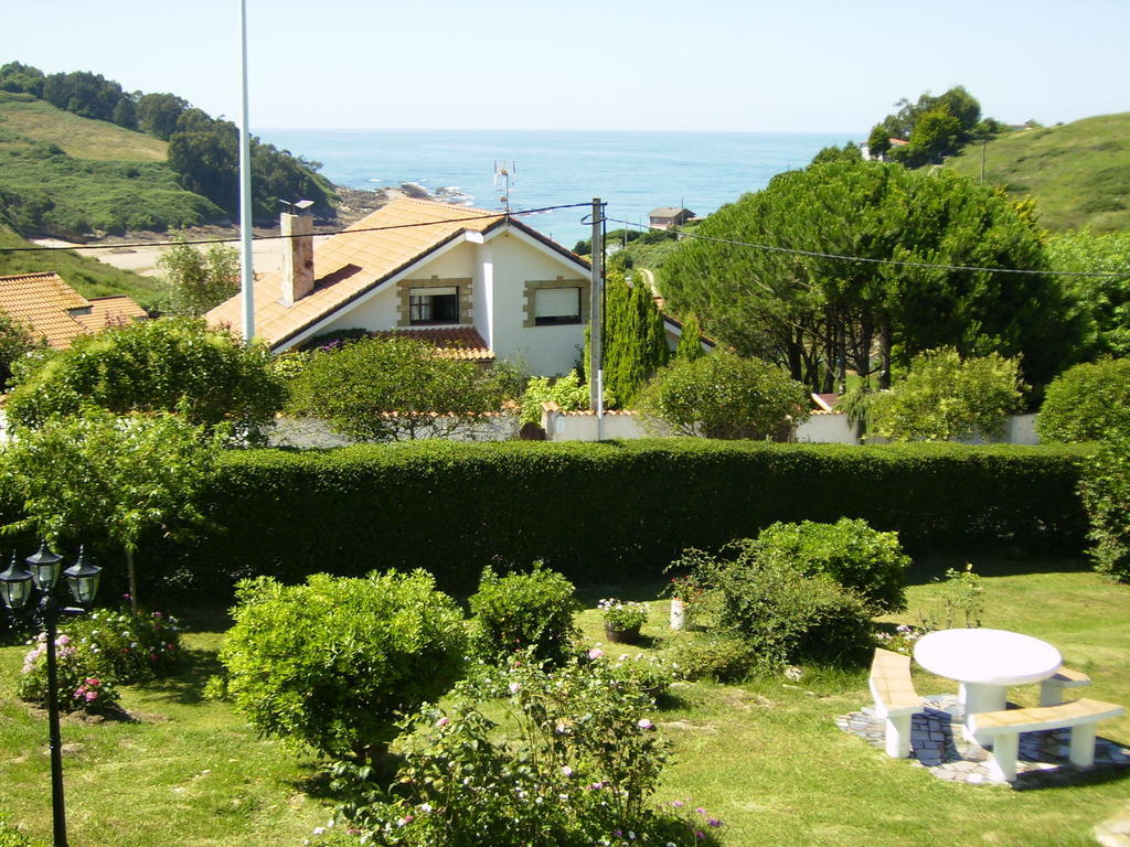 Pension Bella Vista Cobreces Exterior photo